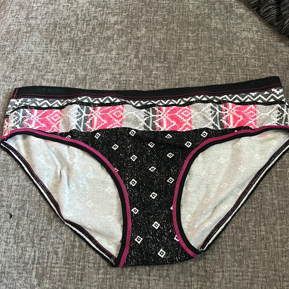 Victoria’s Secret Hipster Medium